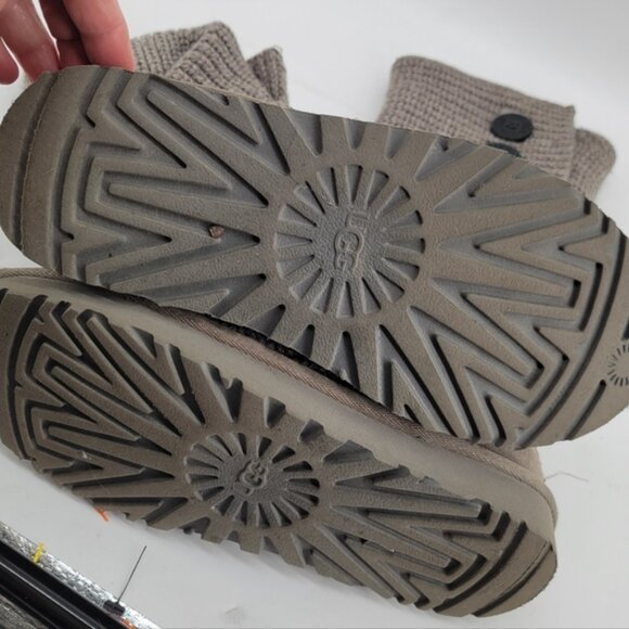 Ugg Classic Cardi Cozy Knit Button-Up Boots Size 7 - Picture 7 of 7